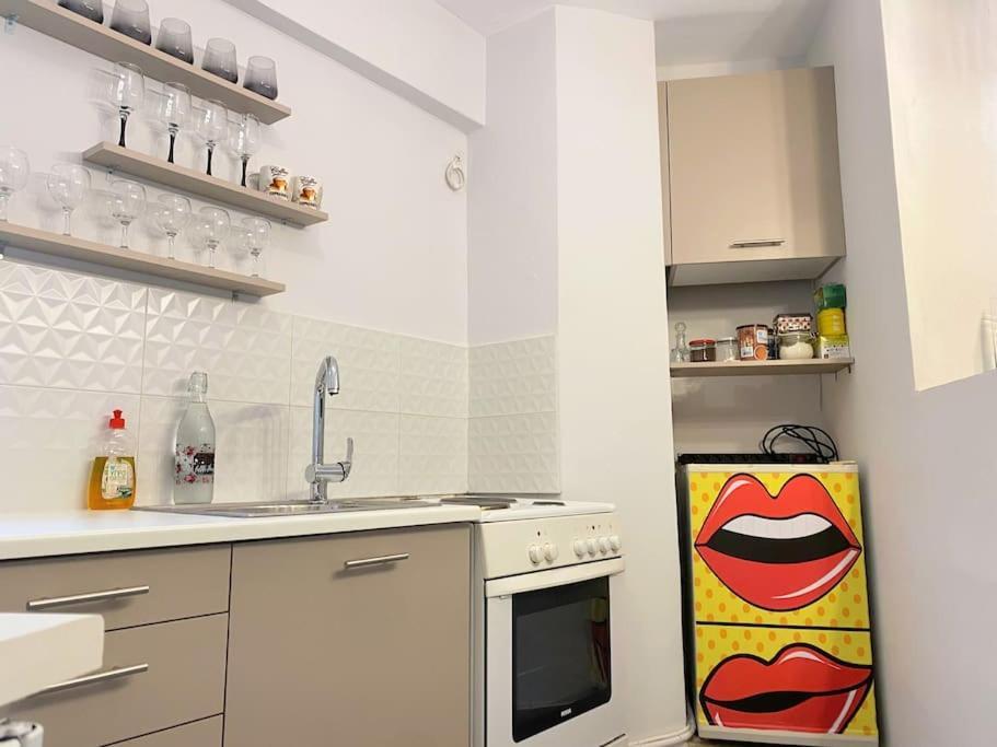 Brand New Modern Street-Style Studio /City Center Atenas Exterior foto